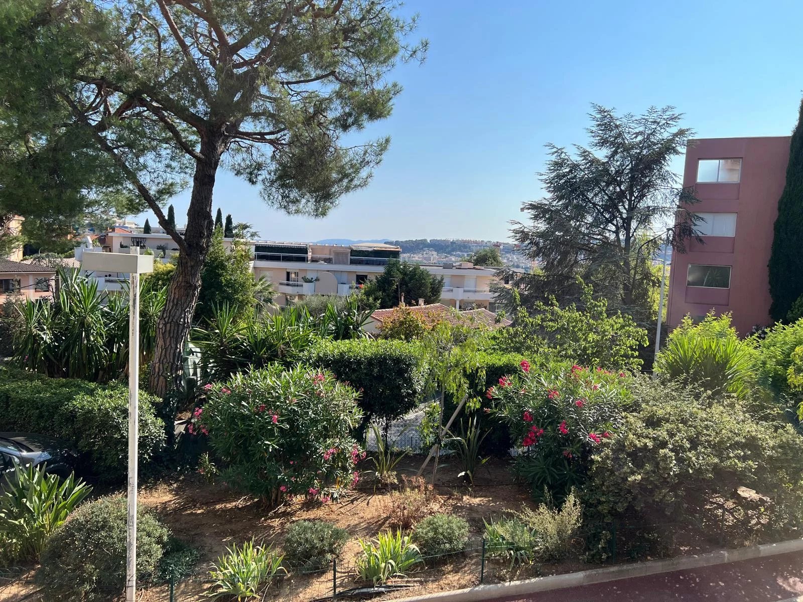 WEST OF NICE BEAUTIFUL APPARTMENT WITH TERRACE