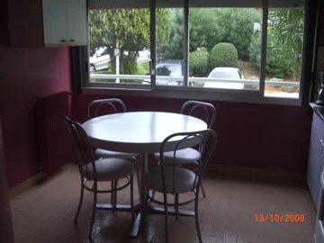 WEST OF NICE BEAUTIFUL APPARTMENT WITH TERRACE