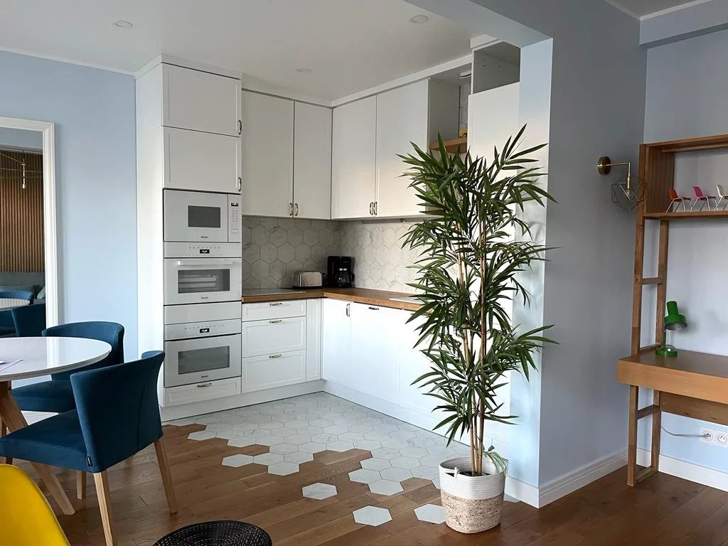 3 rooms close to promenade des anglais Fleurs Area