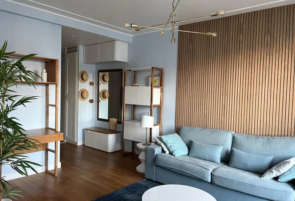 3 rooms close to promenade des anglais Fleurs Area